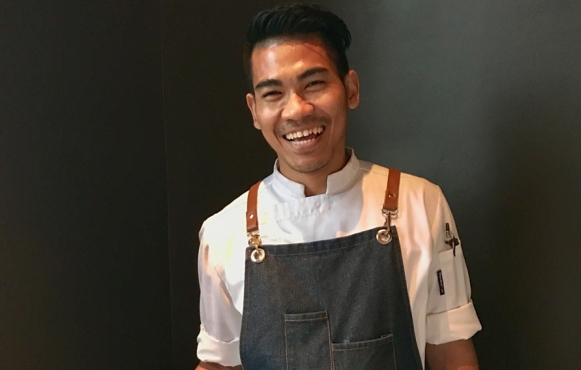 thai restaurant chef smiling